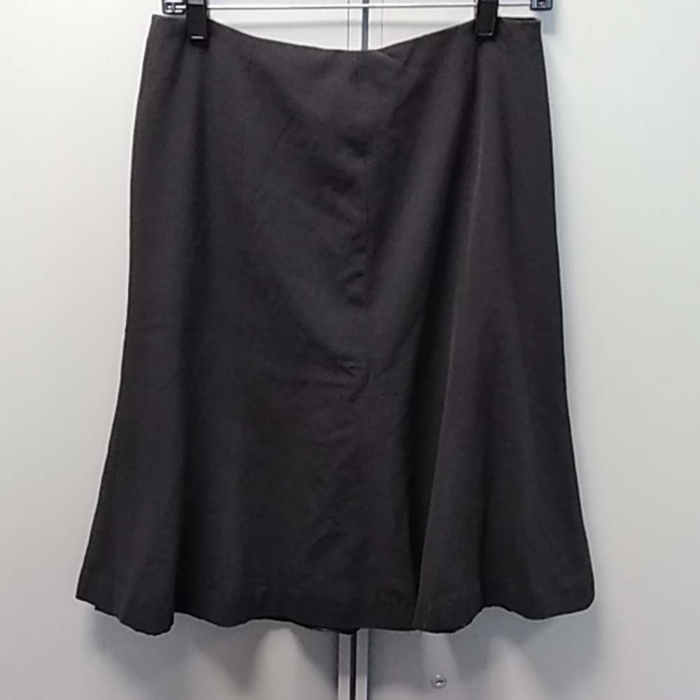 Focus 2000 pencil skirt with flare sz 8